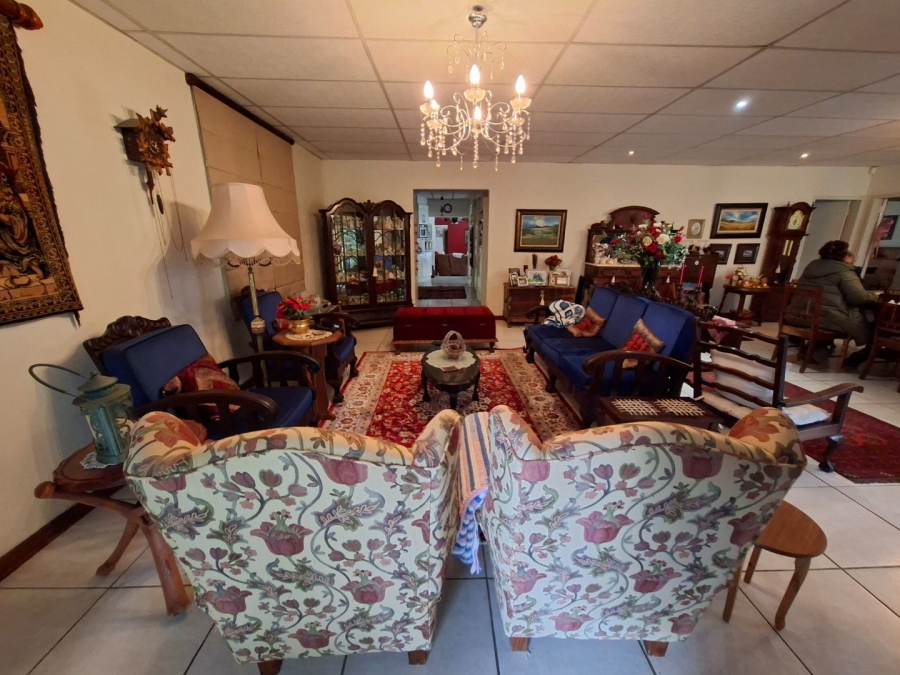 5 Bedroom Property for Sale in Dan Pienaar Free State